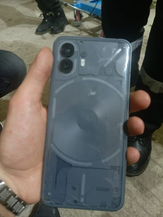 Продам телефон хороший