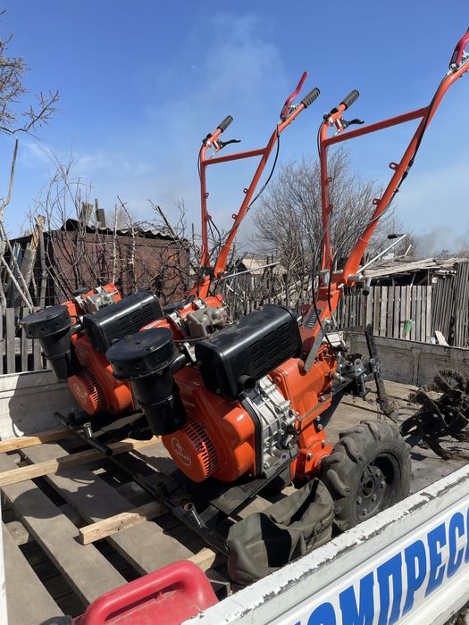 Вспашка Мотокультиватор мотоплуг