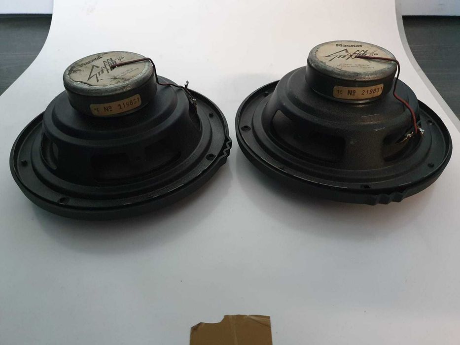 Vand 2 difuzoare auto coaxiale Magnat