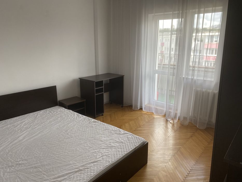 Apartament 2 camere , Manastur zona Kaufland .
