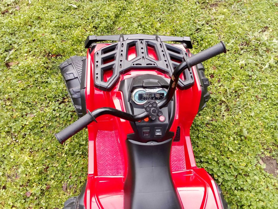 Детски акумулаторен джип бъги, прекрасно състояние, чисто нова батерия