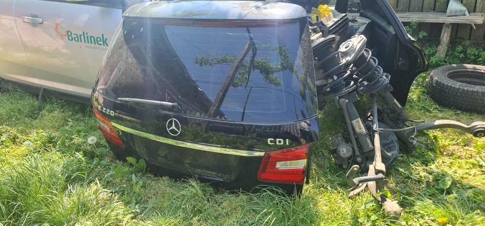 Haion / portbagaj Mercedes E Class W212