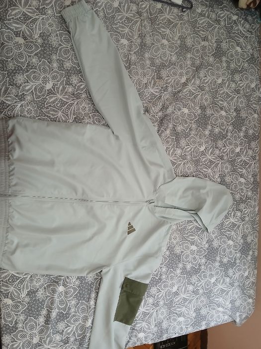 Горница на adidas