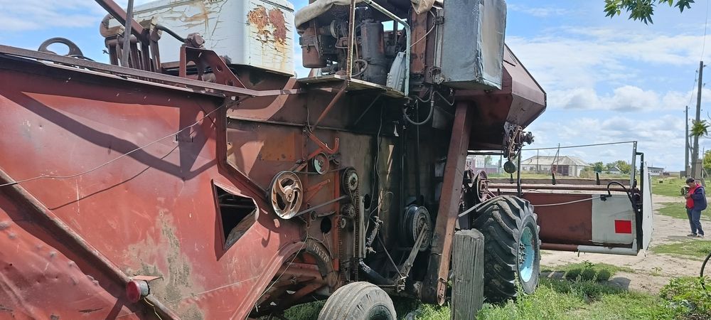 Комбайн Нива ск5