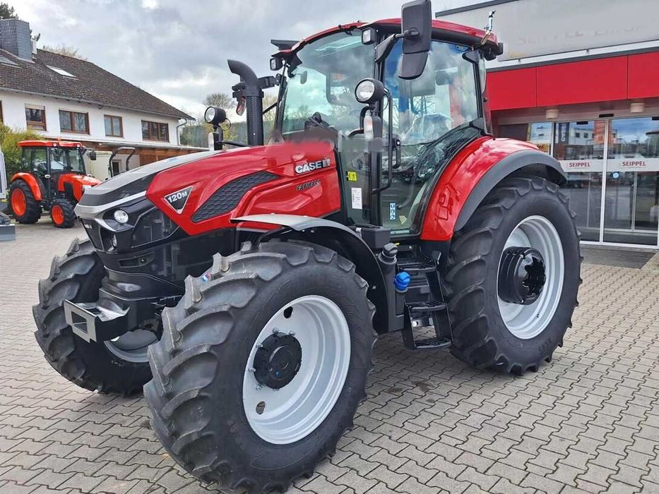 Новый трактор колесный Case IH FARMALL 120 M