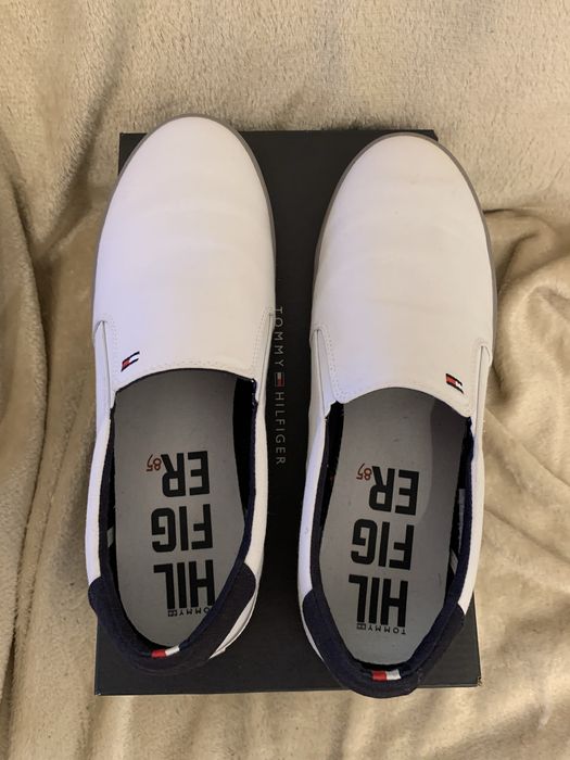 Бели мокасини Tommy Hilfiger