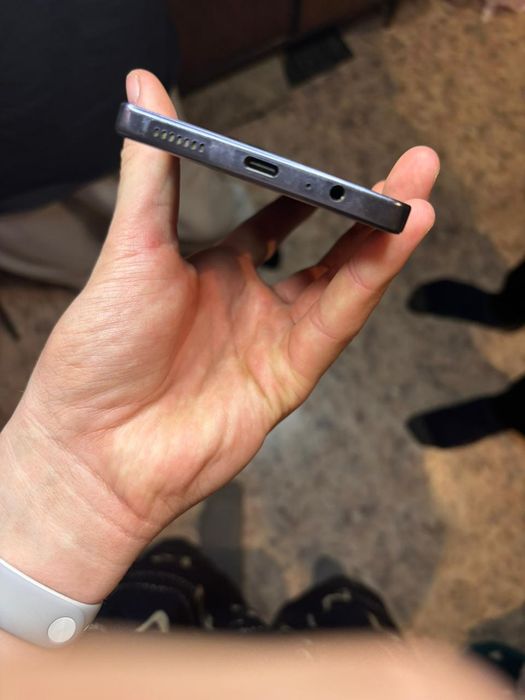 Обменяю телефон Tecno pova 6 pro 5g