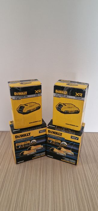 Acest set DeWalt DCBP034E2 conține doi acumulatori POWERSTACK de 18V cu o capacitate de 1.7 DeWalt XR 18V.