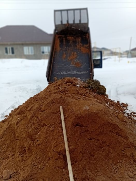 Песок мелкий красный флак.