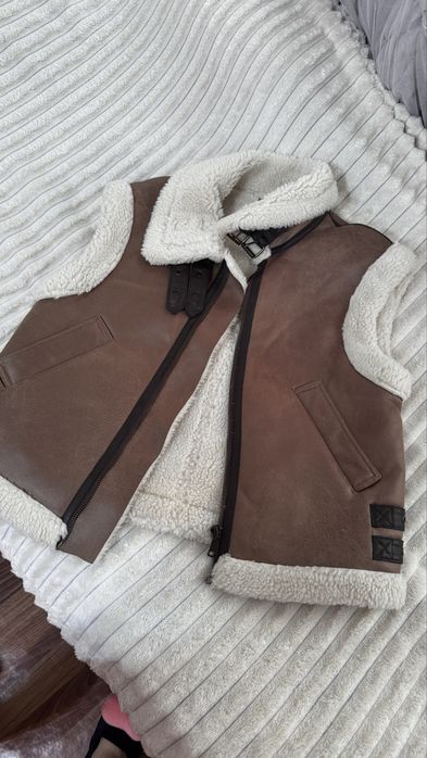 Куртки,шуба,безрукавка,пальто