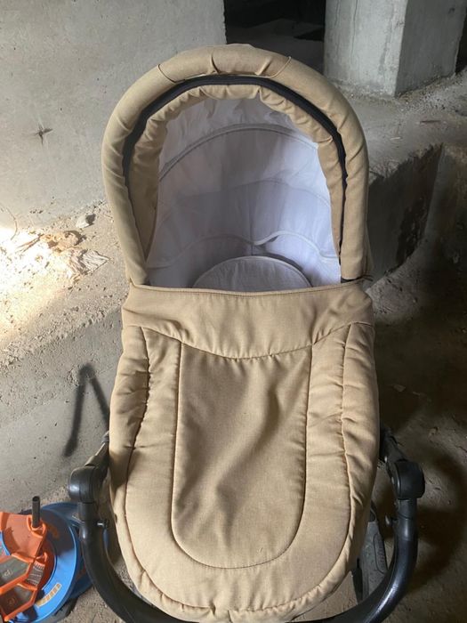 Продам коляску 2в1