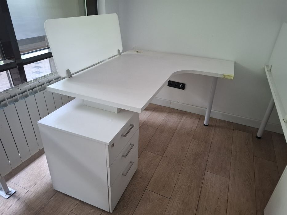 Офисные столы б/у