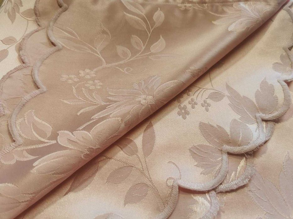 Cuvertura pat roz, 240 x 260 cm