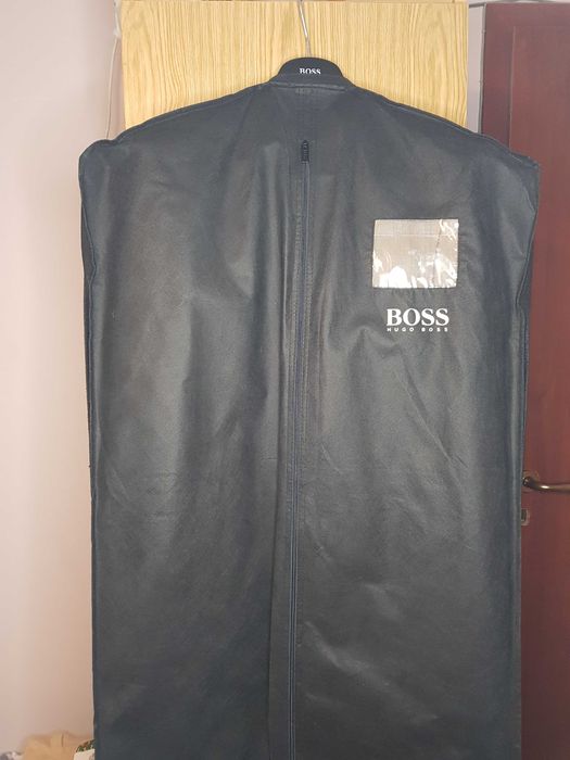 Чисто Нови Оригинални Мъжко Сако и Костюм Hugo Boss