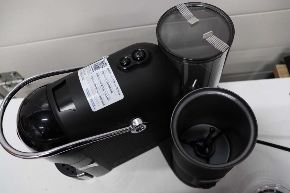 Lavazza, Кафемашина A Modo Mio Jolie&Milk, вграден разпенител за мляко