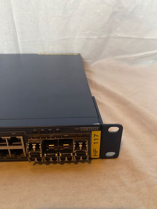 Суич Netgear 7352S