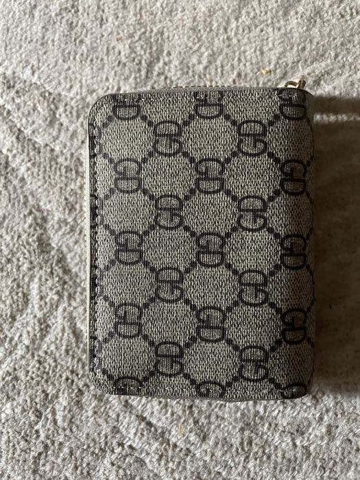 Продаю новенький кошелек