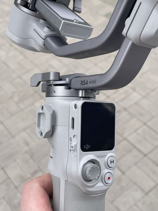 Продам Dji RS4 Mini