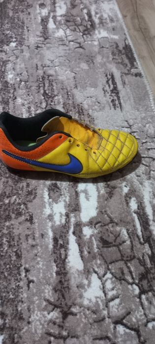 Nike Tiempo бутонки размер 34