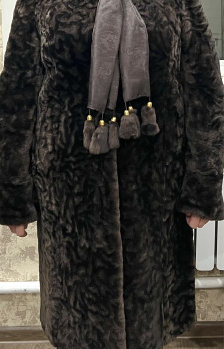 Мутоновая шуба 50-52 размера