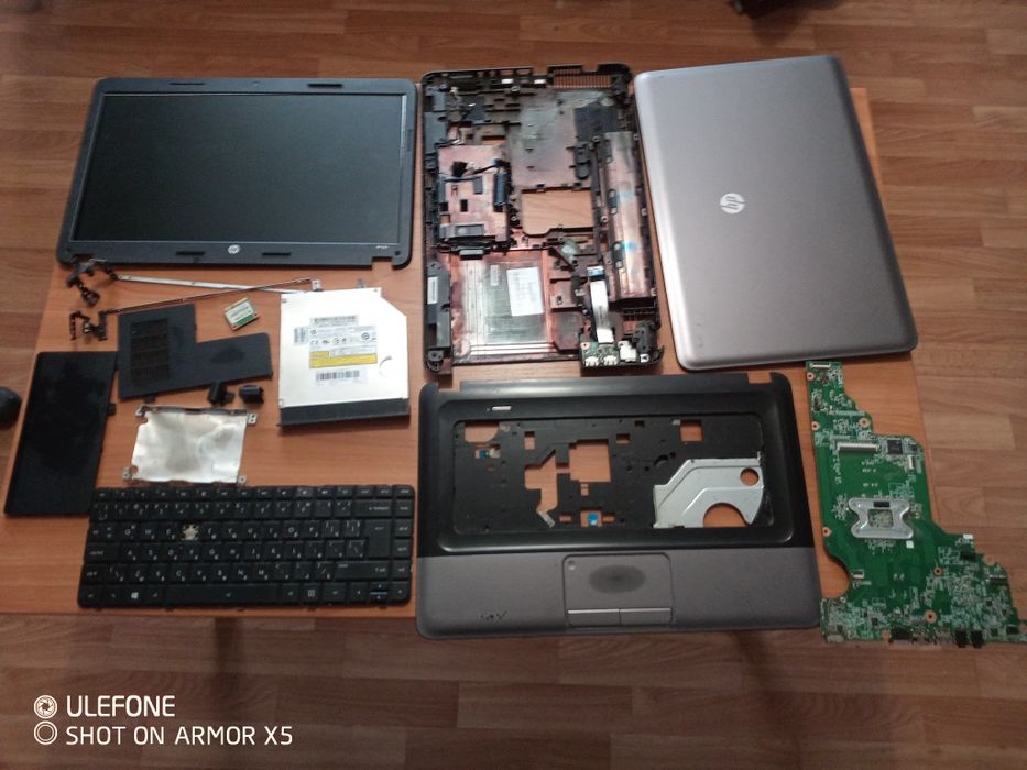 Лаптопи на части