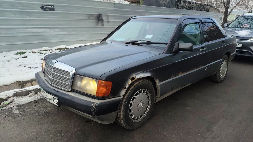 Мерседес 190 2.0
