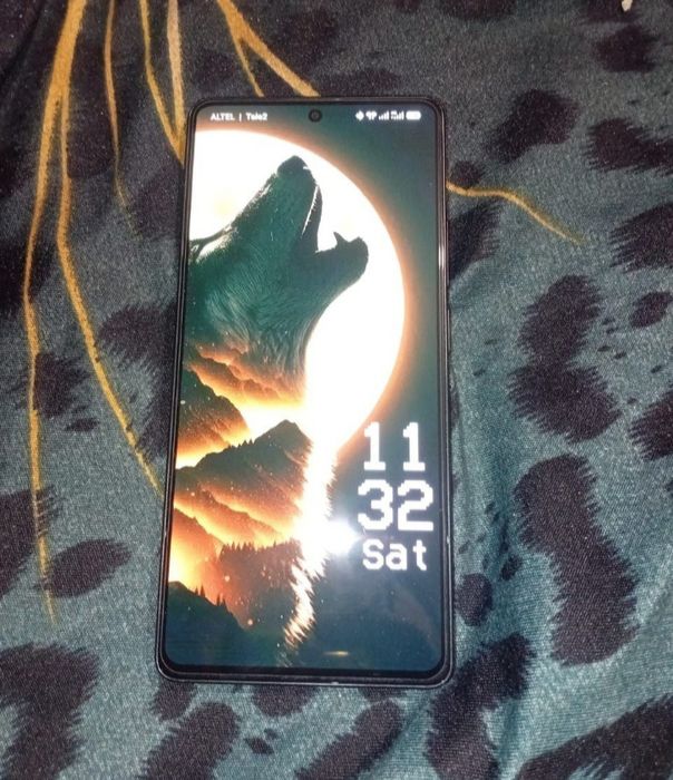 Срочно Продам смартфон  Redmi not 13 Pro