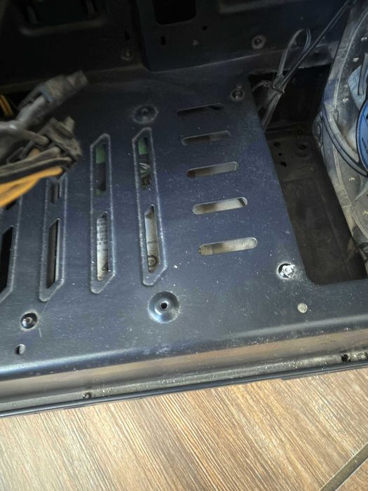 Продавам геймърски компютър