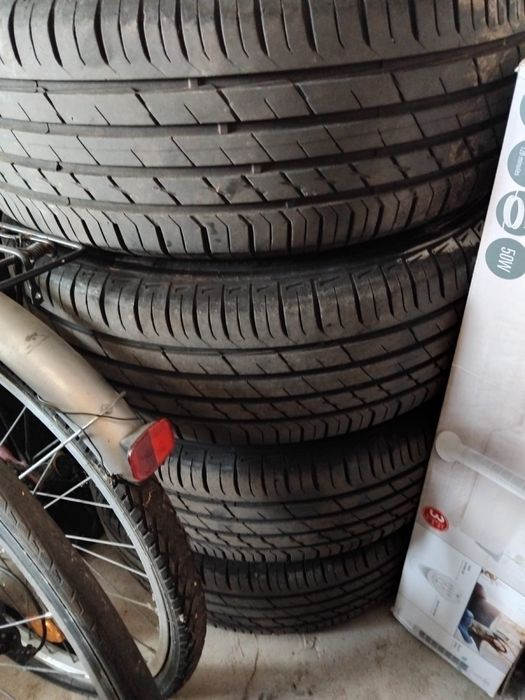 Vând jante originale BMW 205 55 r16 de seria 1/3 cu cauciucuri noi