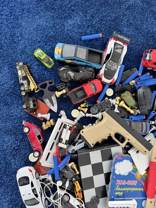 Игрушки все отдам за 20.000