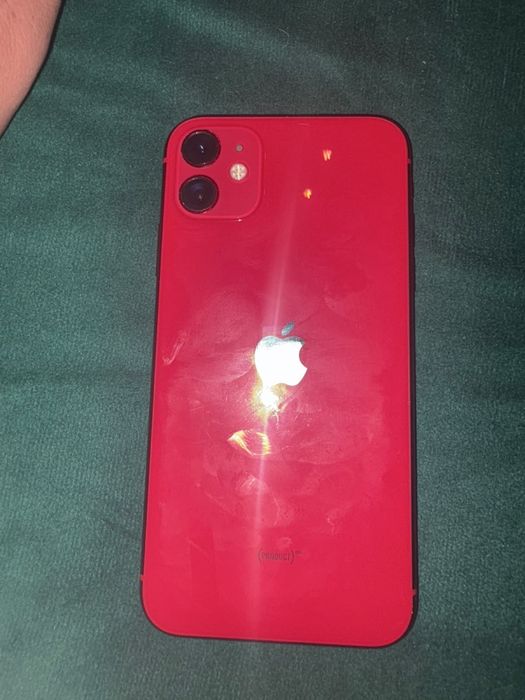 Продам Iphone 11