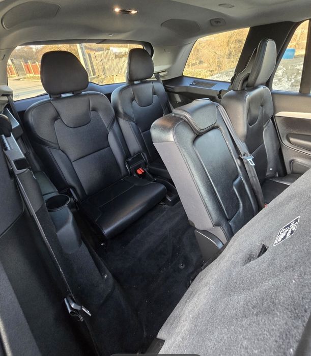 Volvo Xc90 * D5 * 7 Locuri * Momentum