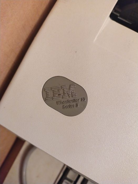 Masini de scris electronice Canon ES 5, IBM WheelWriter 10