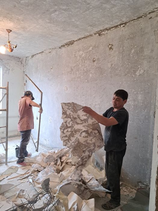 Демонтаж квартир работаем по городу Копаем подвал