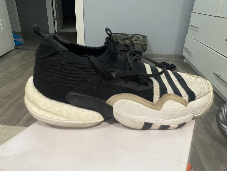 Баскетбольные кроссовки