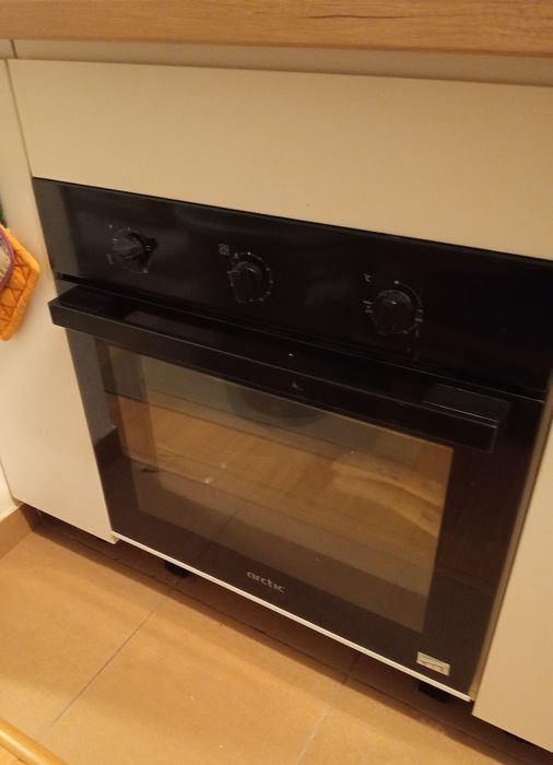 Vand cuptor electric Arctic