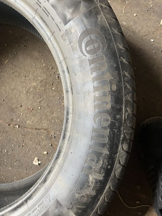 Продам две шины.