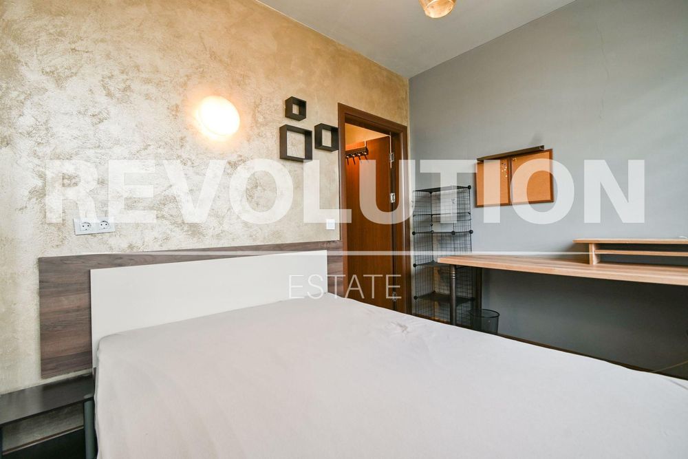 Двустаен апартамент в ж.к. Люлин 3.