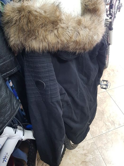 Продава се мъжко палто на Пух
