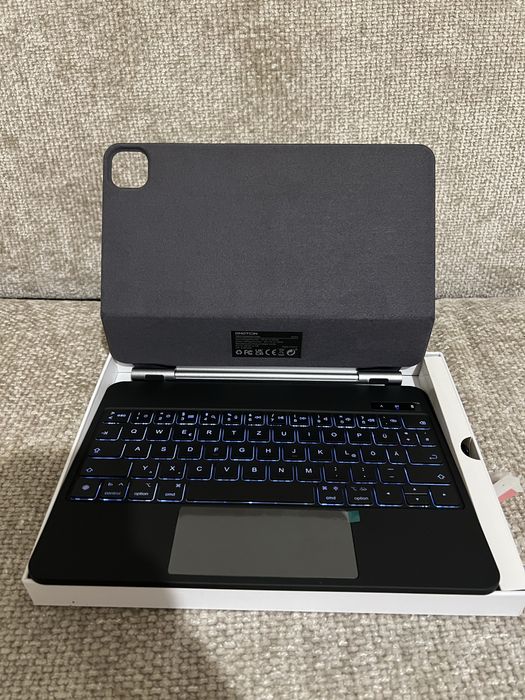 Tastatură iPad Air/Pro 11" QWERTZ NOUĂ