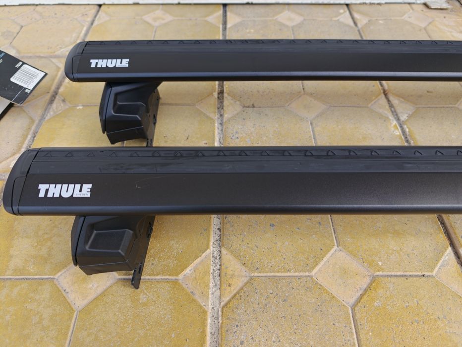 Продавам пълен комплект напречни греди Thule  Wingbar Evo 711220 + захвати и монтажен кит
