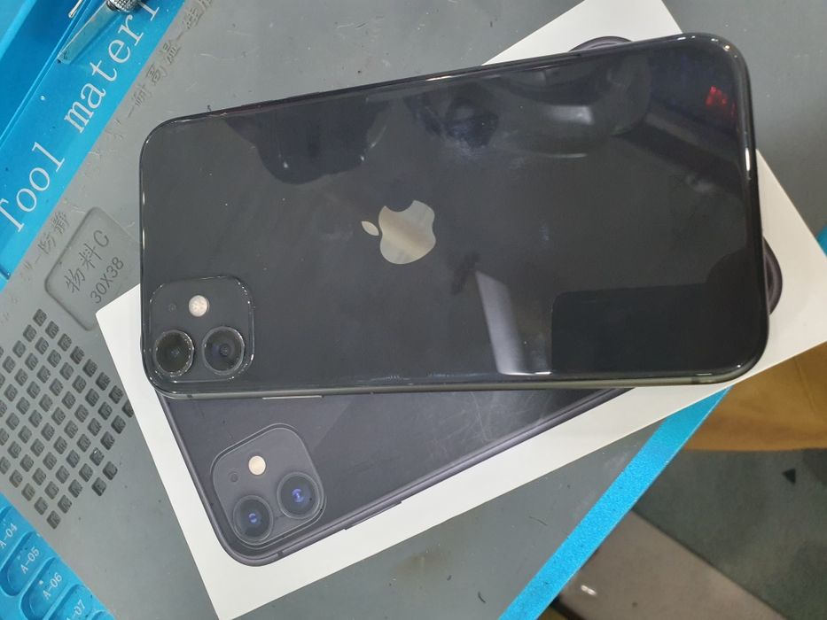 iPhone 11 128gbb