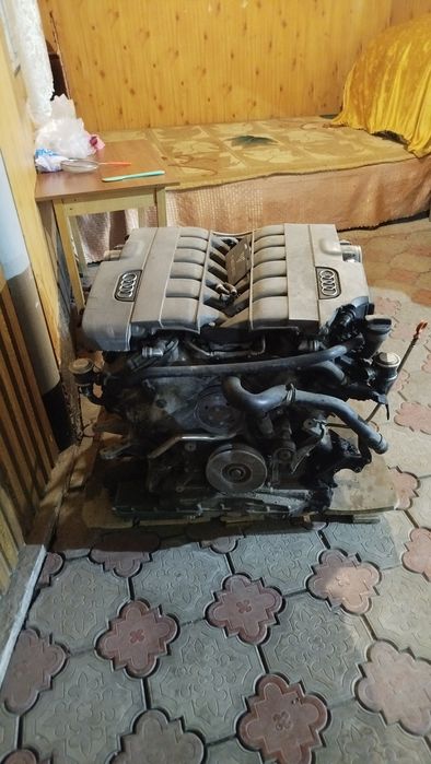 Продам мотор на audi a8 6 л