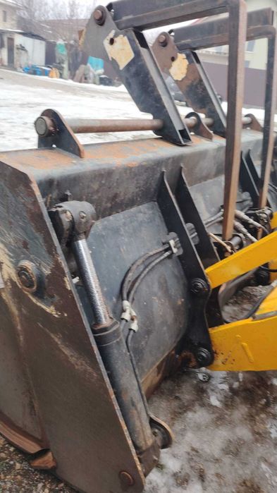 Buldoexcavator JCB 4CX