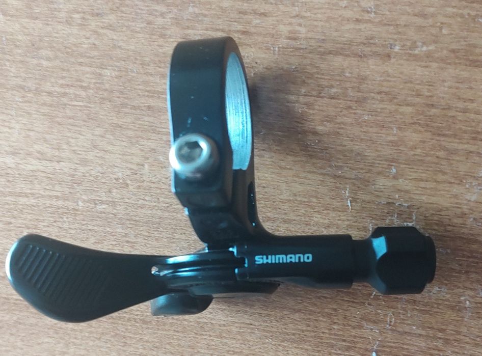 Команда Shimano MT-500L за дропър/хидравлично колче седло. Нова.