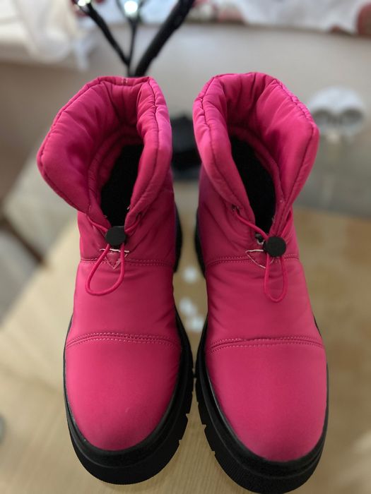 Цикламени зимни боти