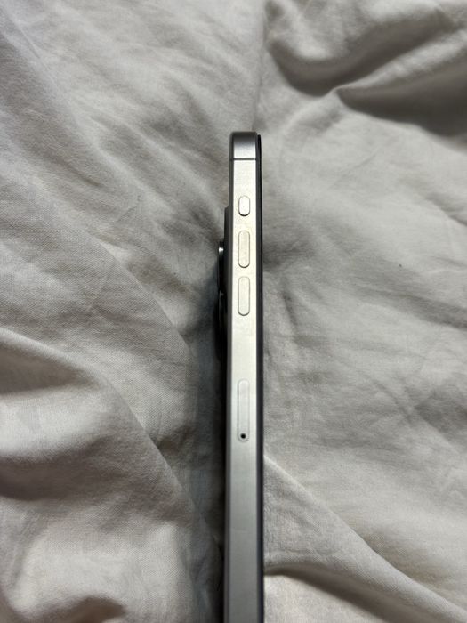 Продам Айфон 15 про макс