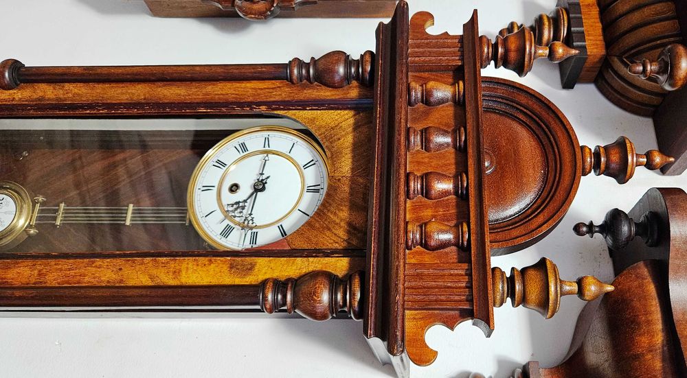 Ceas de perete cu pendula - mut