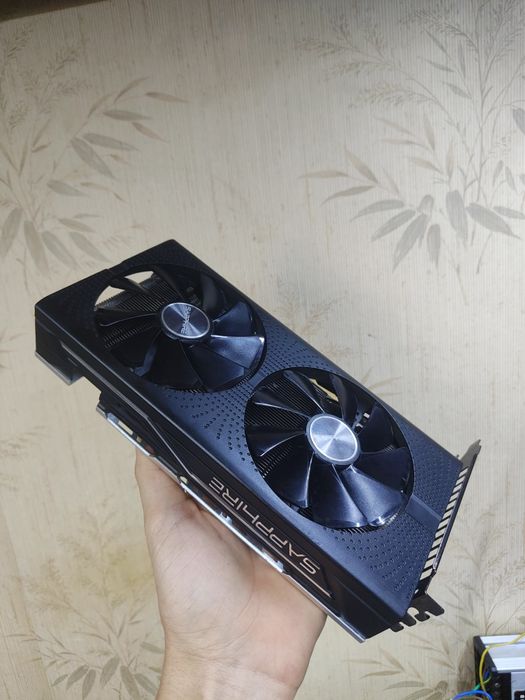 Продам RX 570 SAPPHIRE 8GB в отличном состоянии