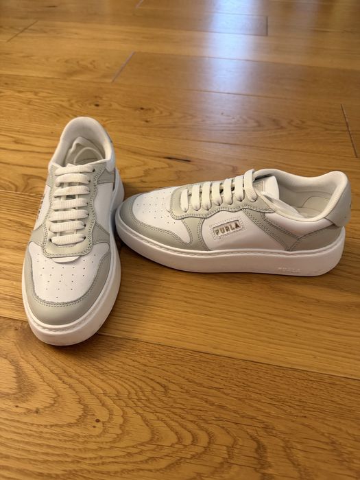 Sneakers Furla alb